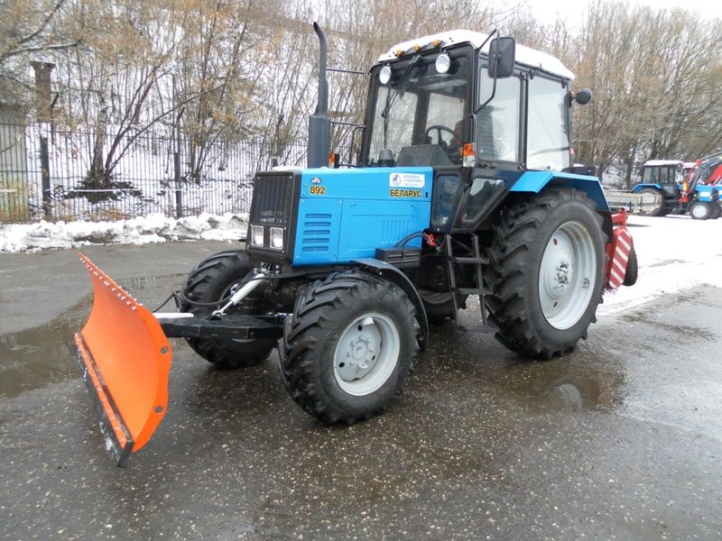 Отвал коммунальный гидроповортный