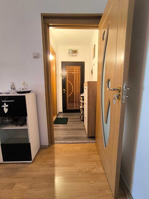 Vând apartament 2 camere,confort 2,etaj 3, Trivale, complex ||