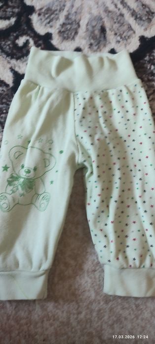 Продам коробку с детскими вещами