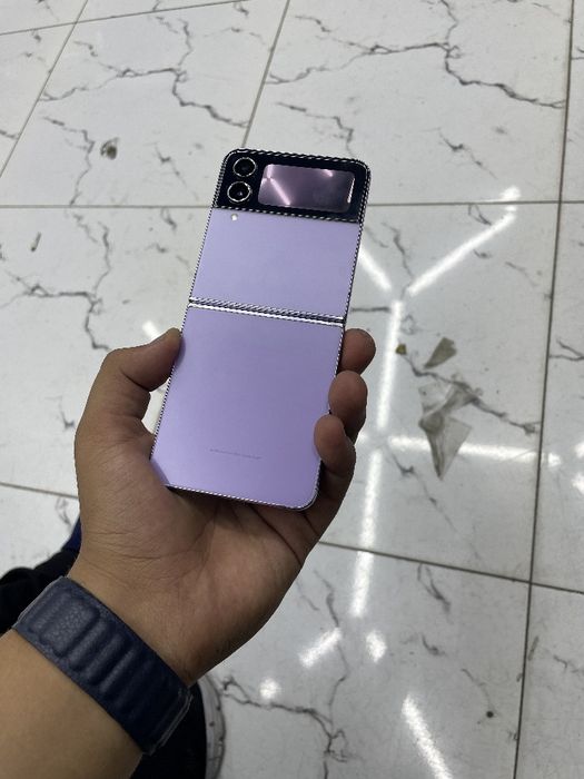 Samsung galaxy z flip4 5g