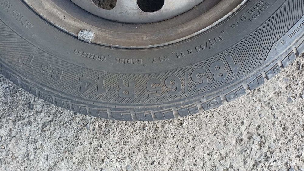 Джанти за WV R14 4х100 с летни гуми 185х65х14 DOT 0917 - 80€