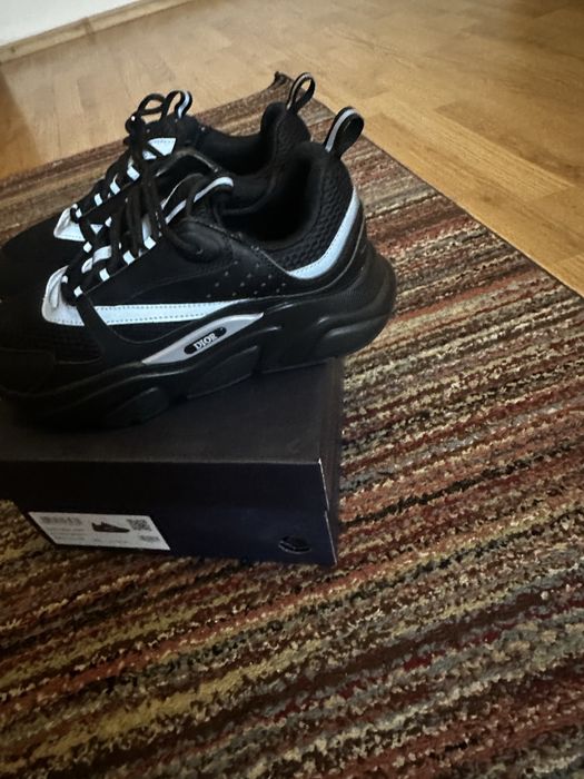 Adidasi dior b22 noi