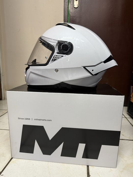 Каска MT Thunder 4