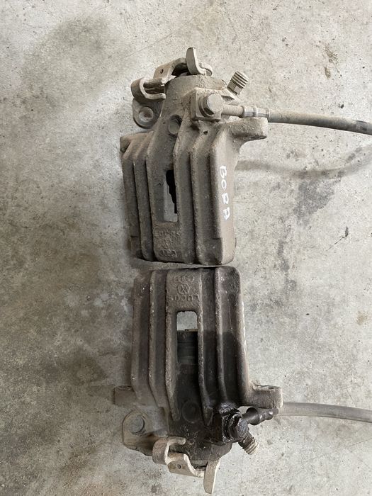 Etrier spate VW  TRW / Lucas Golf 4 Octavia 1 seat stanga dreapta