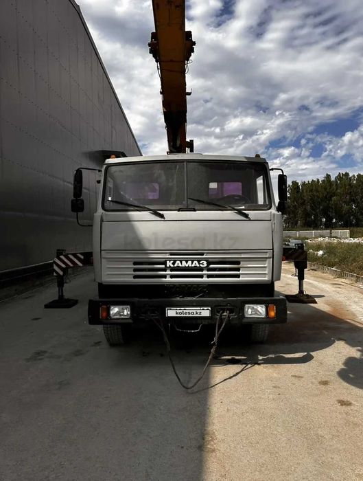 Автокран Галичанин 25тонн