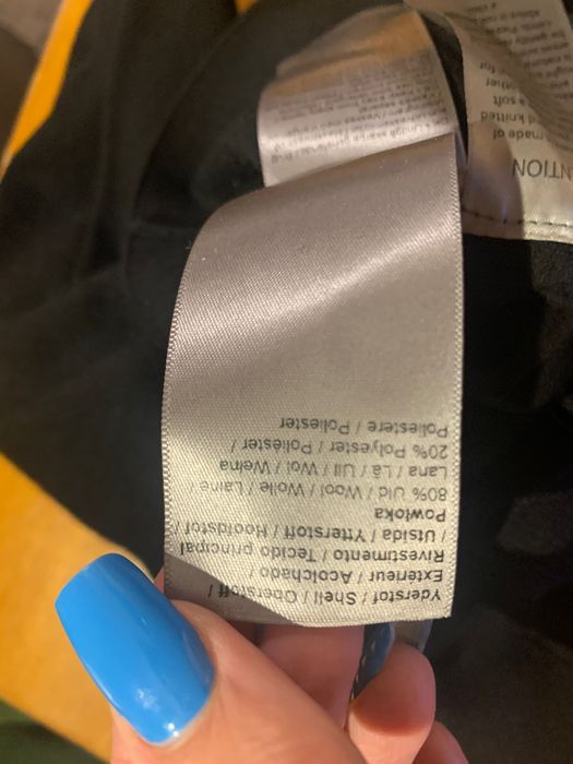 Дамско поло Mos Mosh, размер  S и поло UNIQLO слонова кост, размер М