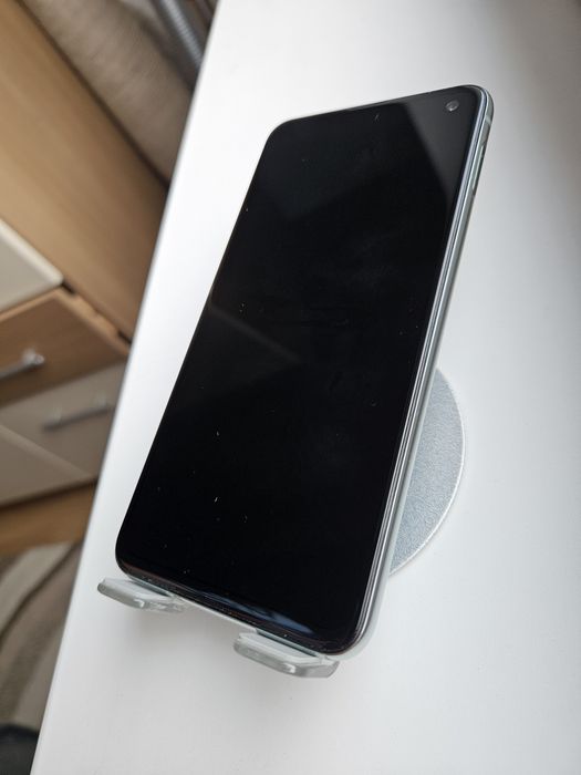 Samsungs  S10e S20 S21 S23 S24 S25