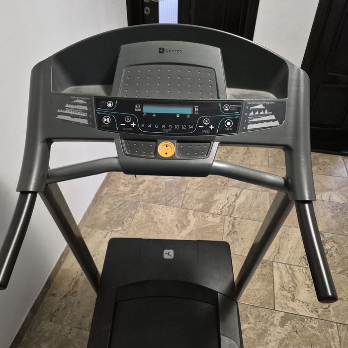 Banda alergat Domyos