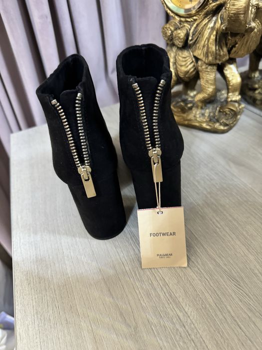 Демисезонные полусапожки