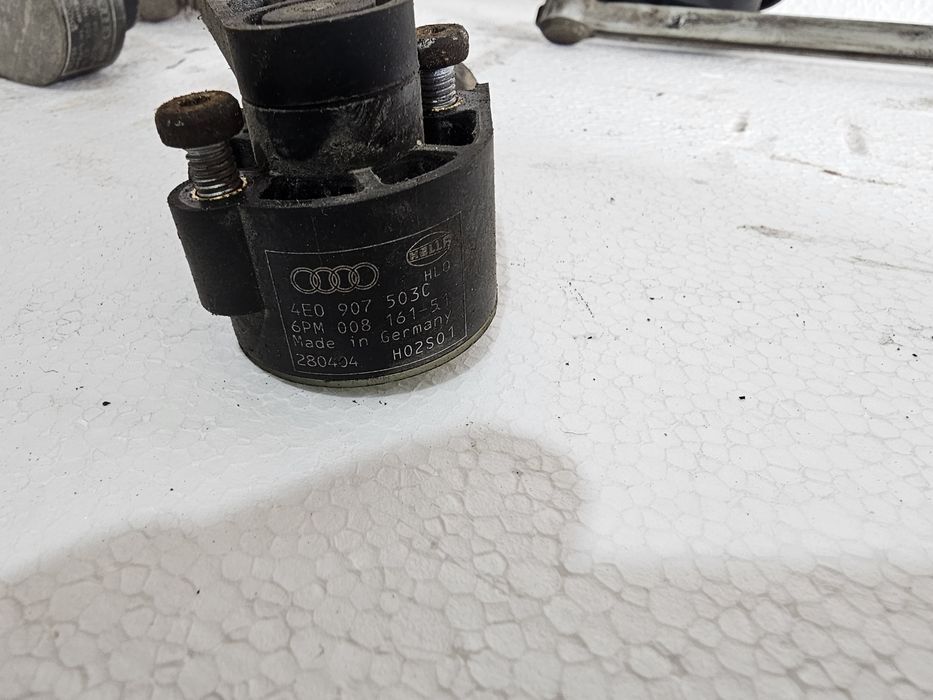 senzor nivel original volkswagen phaeton 

cod oe: 4e0 907 503 c

star