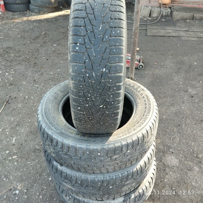 Продам шины на 17