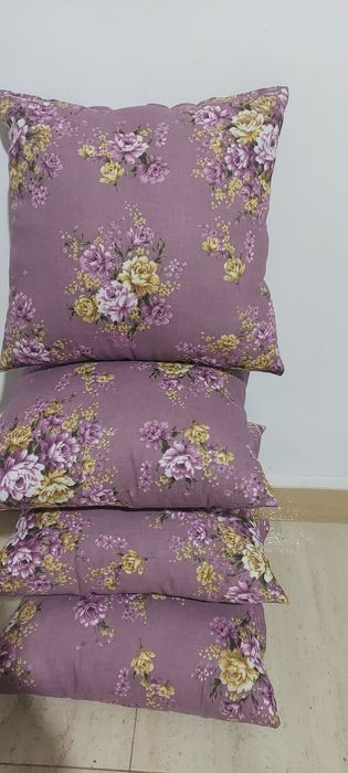 Set perne noi, 38 x 38, 4 bucăți cu 40 de lei