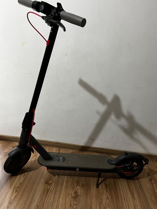 Trotineta electrica AOVO M365 GO, viteza maxima de 31 km/h, distanta m