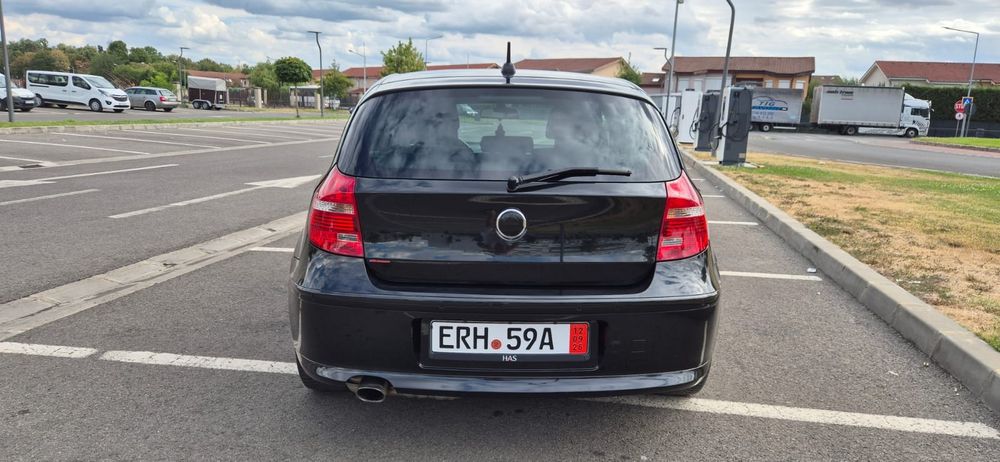 BMW SERIA 1,model 118 i,E87, fabr.2011, 2.0 benzina,143 cai euro 5, 3500 euro.neg.