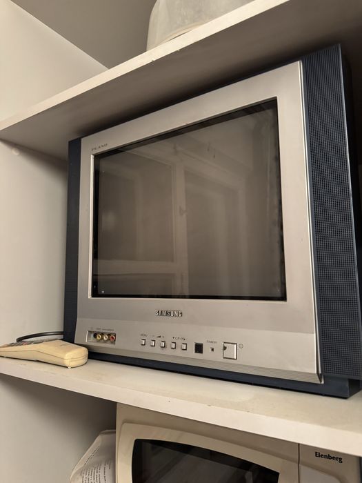 Продам телевизор