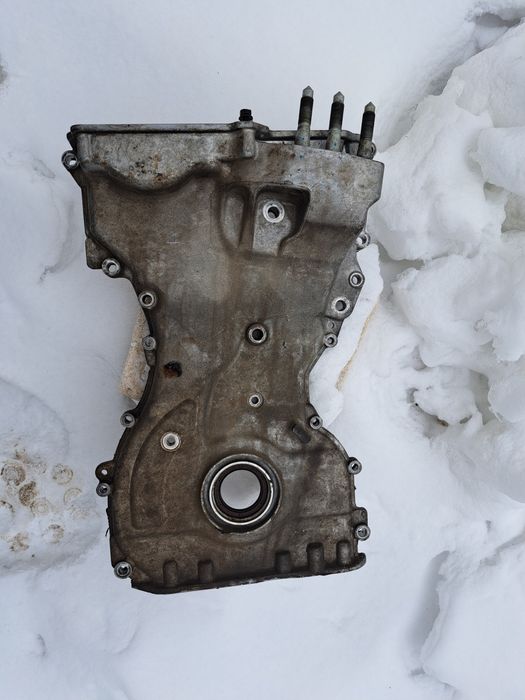 Крышка двигателя передняя Kia Sorento 2.4