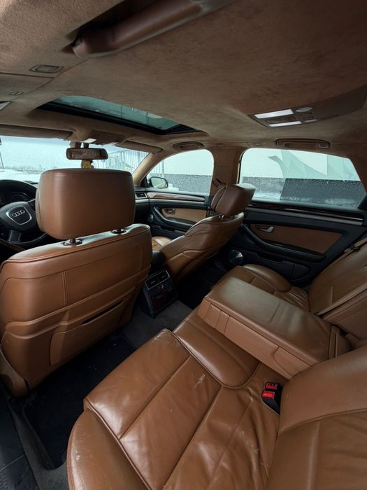 Audi A8 4.2quattro impecabil carte ro 2007 pret bomba