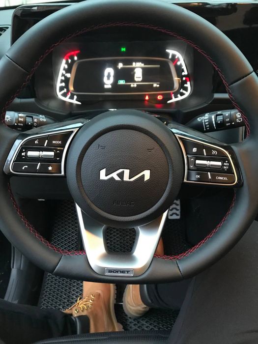 KIA Sonet | Максимальная комплектация | заонки после 19:00