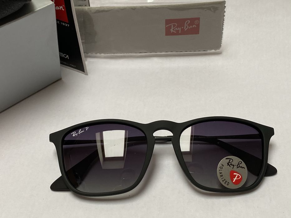 Ochelari de soare RAY BAN 4187 Chris Polarizati Noi