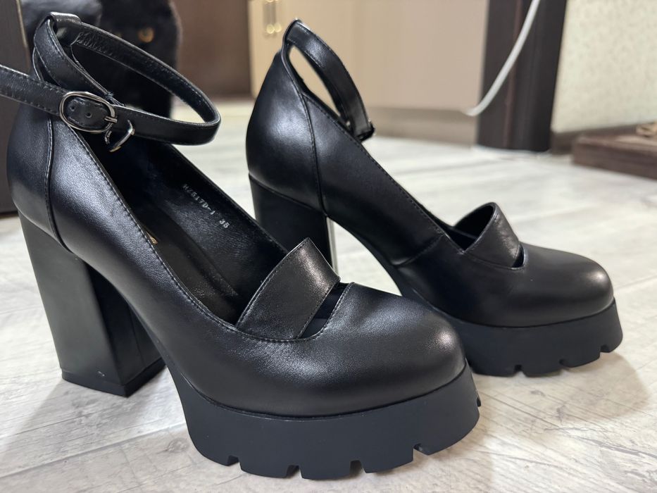 Б/у Туфли на платформе