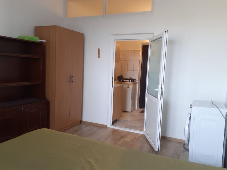 Garsoniera de inchiriat