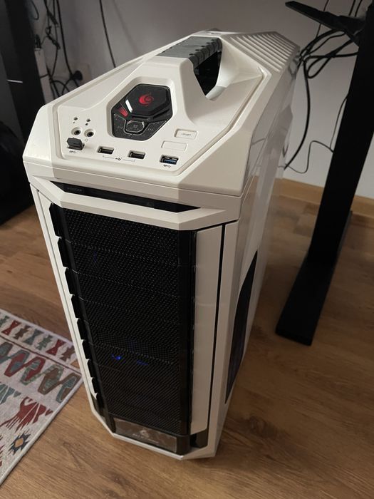 Gigabyte Aorus x570, 32GB RAM, AMD Ryzen 9, 1TB , RTX 3060 12 GB