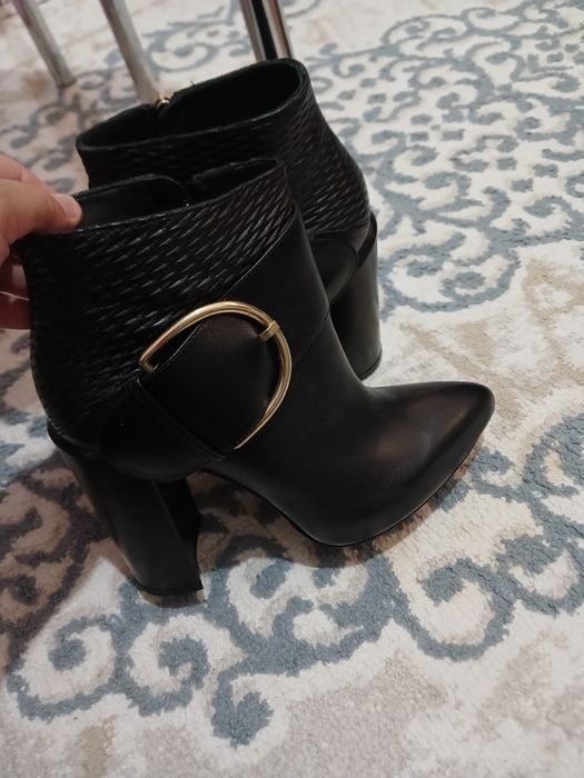 По сапок 36  р 1500