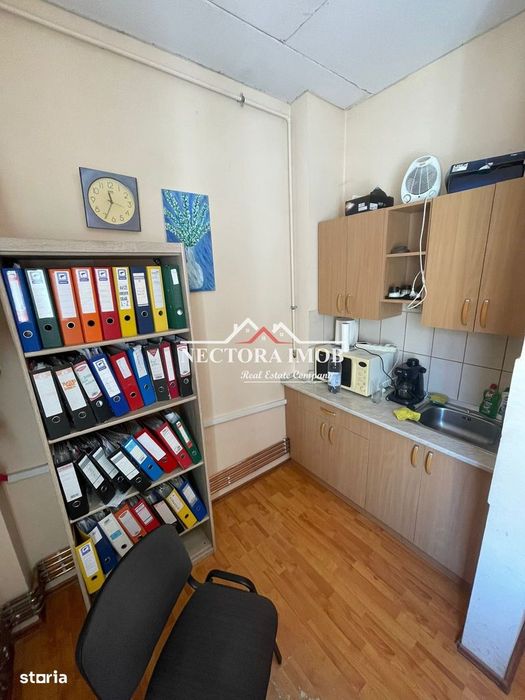 NECTORA IMOB-Spatiu birouri Ultracentral - Biserica cu Luna, 3 camere