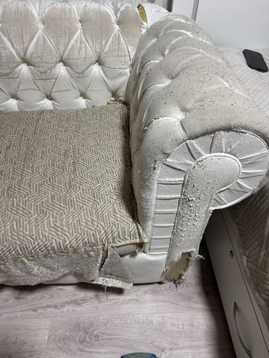 Диван. Не раскладыается. 70*150 см.