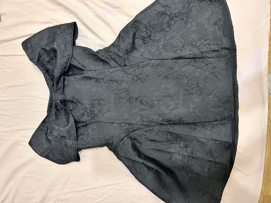 Rochie neagra eleganta