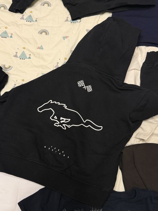 Продам одежда для мальчика 4-5 лет