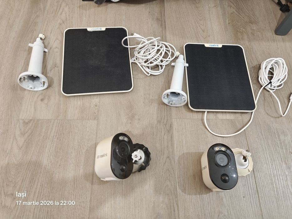 Camera supraveghere Reolink argus 4k cu panou solar