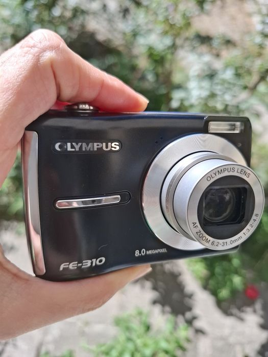 Компактен дигитален фотоапарат OLIMPUS FE-310