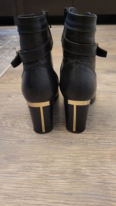 Боти от естествена кожа