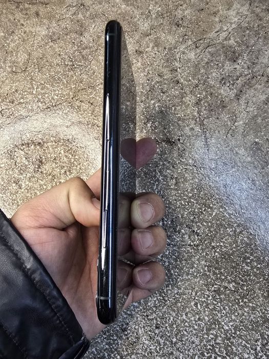 iPhone 11 pro_max 256 gb dual