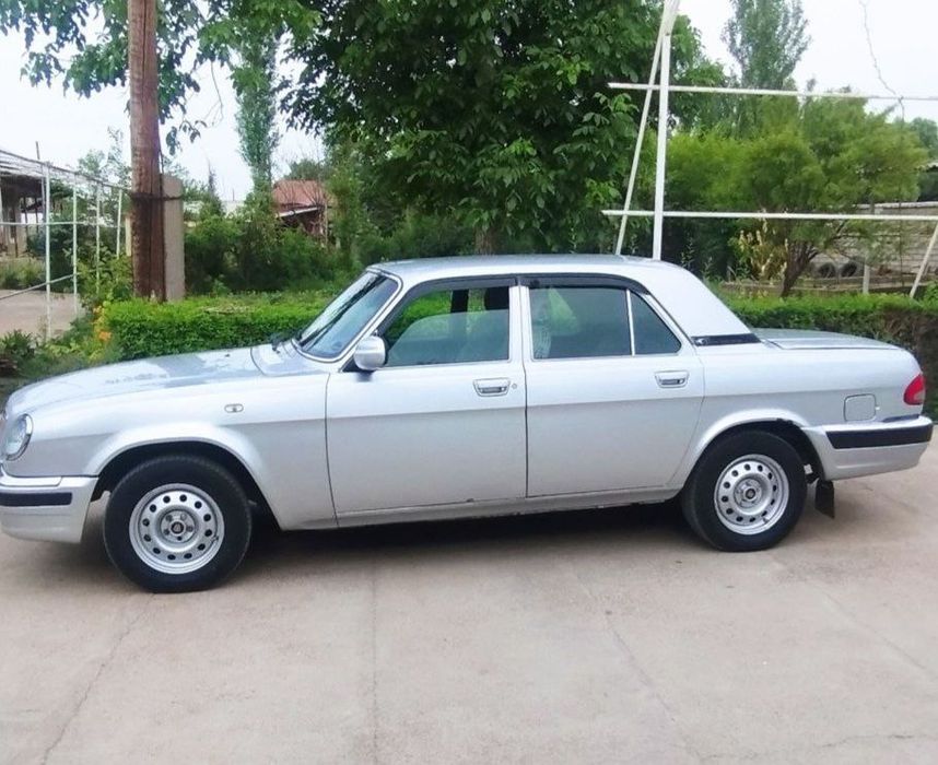 Gaz 31105 сотилади