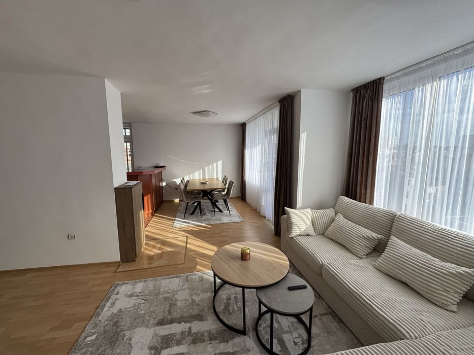 Продава се Тристаен апартамент в Хасково, Училищни - 105 кв.м за 792 €/кв.м - Снимка #2