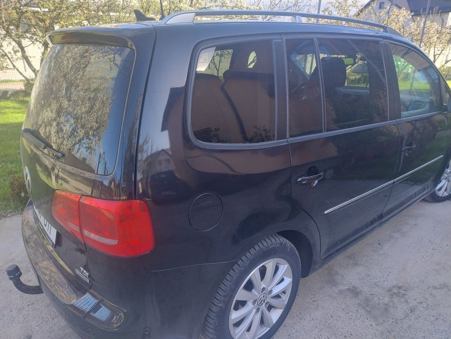 Volkswagen Touran 2011
