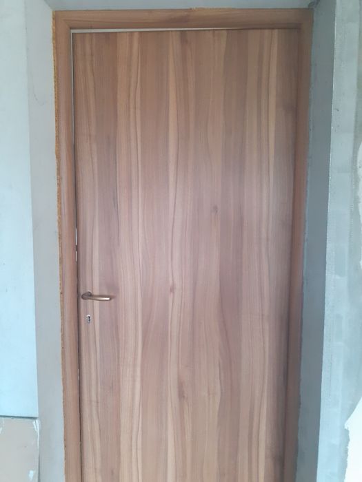 Usi interior cinci bucăți noi