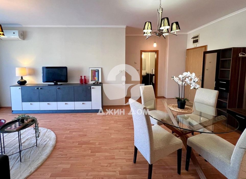 Тристаен апартамент с ЧАСТИЧНА ГЛЕДКА МОРЕ в к-с "Райска градина"