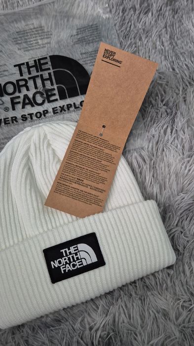 Caciula The North Face alba