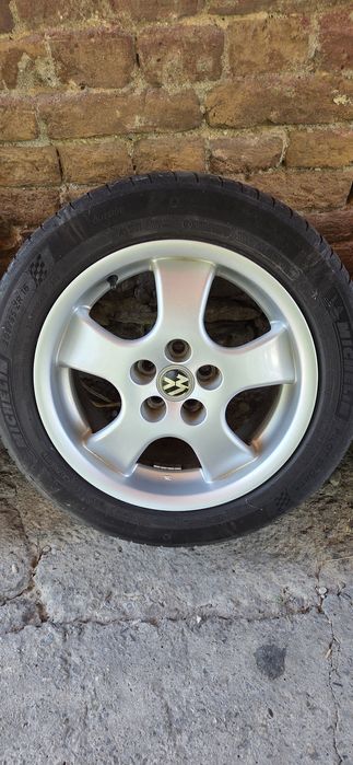 VW GOLF4 джанти със летни гуми 205/55/16  7,5J×16  ET35  5×100