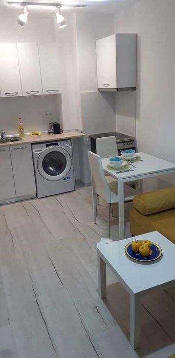 Дава се под наем Двустаен апартамент в Варна, Зимно кино Тракия - 40 кв.м за 550 € - Снимка #1