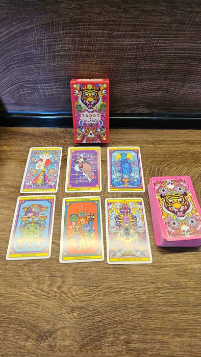 Карти Таро Everyday witch и други