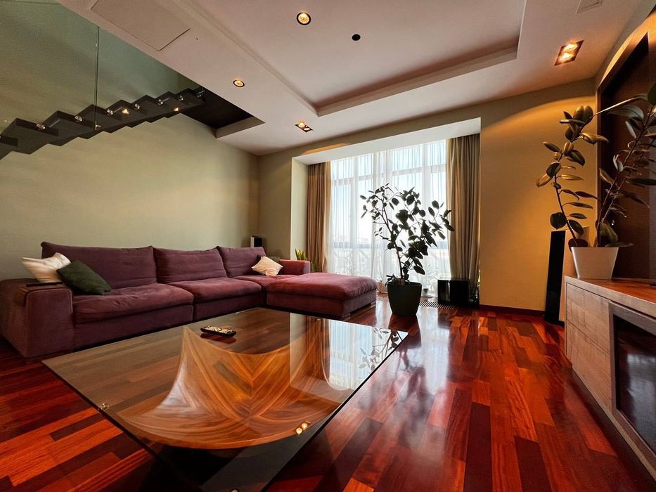 Ойбек Аренда Имперял 5 комнт а уютная квартира в новостройке