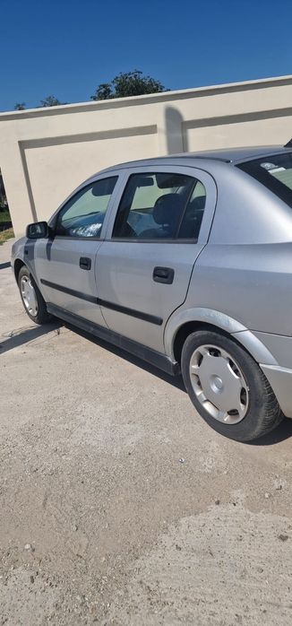 Vând opel astra