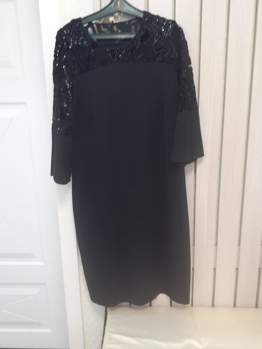 Продам чёрное платье
