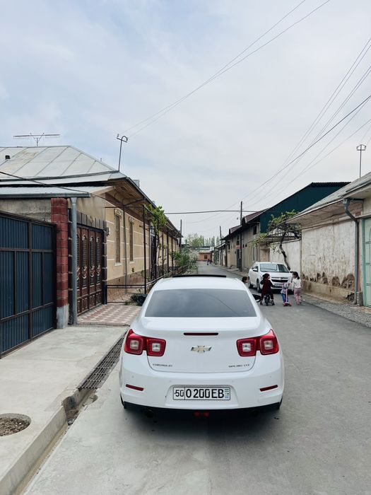 Malibu 1. 3-avtomat.  2012ga 2013 yil.