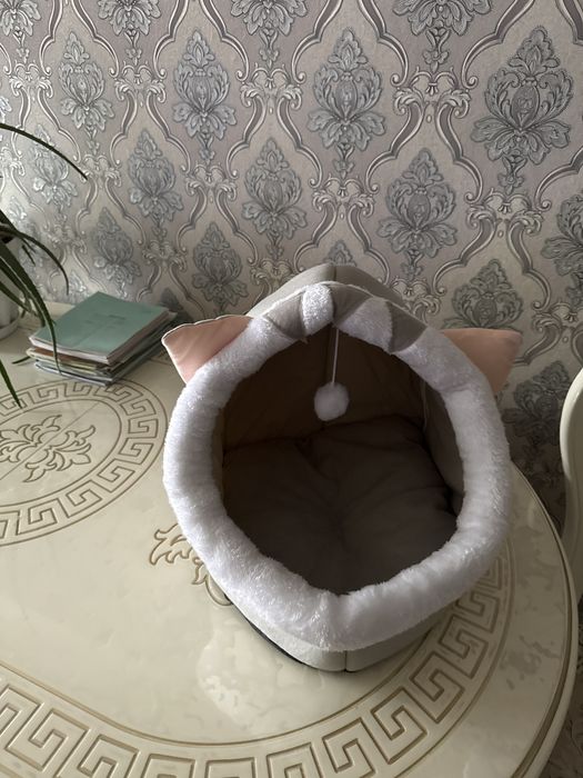 Лежанка для кошек