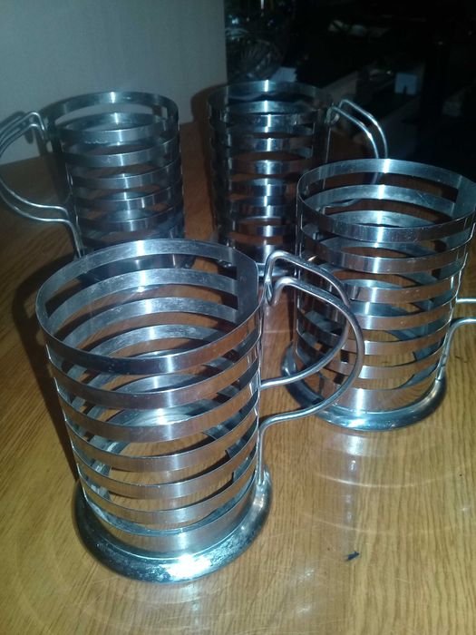 под     стаканчики